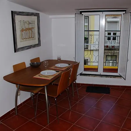 Apartment Sloped Ceiling Lisbon