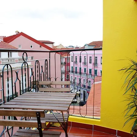 Apartamento Sloped Ceiling Lisboa